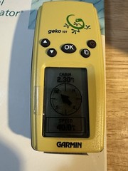 Garmin Geko 101 Handheld Navigator GPS – No Manuals See Description