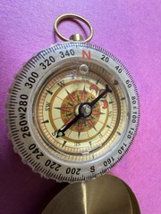 Portable Compass Fluorescence Flip Open Compass Brass