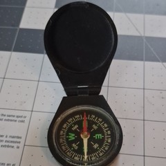 Black Folding Flip-Top Magnetic Pocket Hiking Compass Plastic Direction