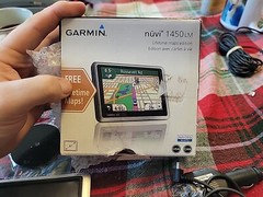 Garmin Nuvi 1450LM Mountable GPS Free Lifetime Maps Navigation System Box