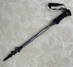 KOMPERDELL Trekkmaster Compact Trekking Pole Black Telescoping with Foam Grip