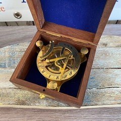 Small 2.5″ Brass Sundial Desk Compass w/ Wooden Box – Old Vintage Antique Style