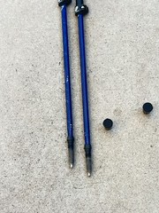 Set of Go Plus Aluminum Trekking Poles 110-135CM .. 50A