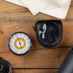 Sun Company Altimeter 202 – Battery-Free Altimeter and Barometer (Feet)