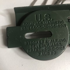 US MILITARY 1989 COMPASS MAGNETIC NSN 6605-01-196-6971 SandY-183 W/CORD