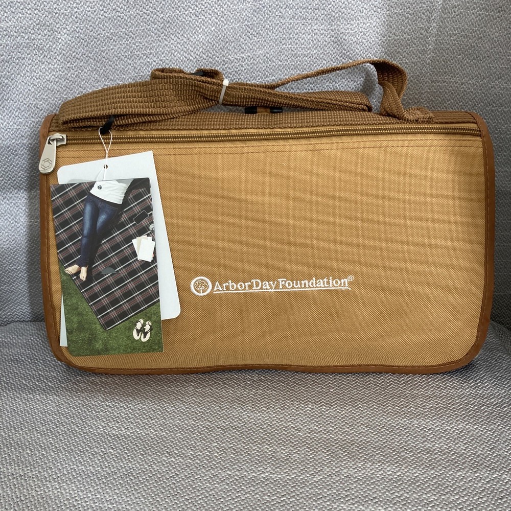 Arbor Day Blankt Tote By Oniva Water resistant Underside Strap Zipper Pocket 59″