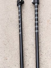Set of King Gear All terrain Duralumin 7075 Trekking Poles 105-135CM … $I