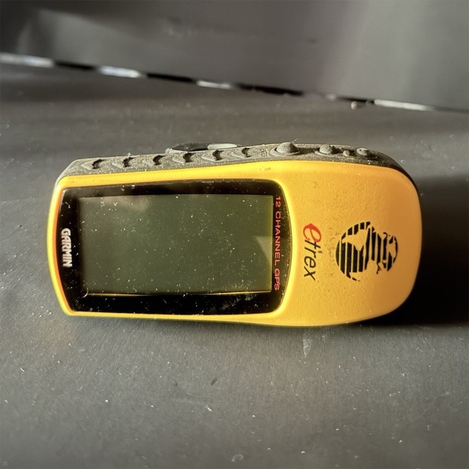 Garmin eTrex Hiking GPS Handheld 2.2in Display 12h Battery Yellow/Black