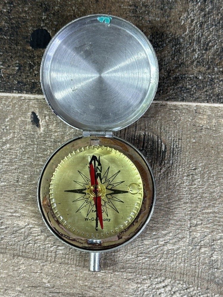 VTG Pasto Metal Pocket Keychain Loop Compass Made in West Germany W/ Hinged Lid