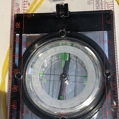 Tahoe Trails Compass. Acrylic. Mirror In Cap. Lanyard. 122×64.5×21.5mm. Used