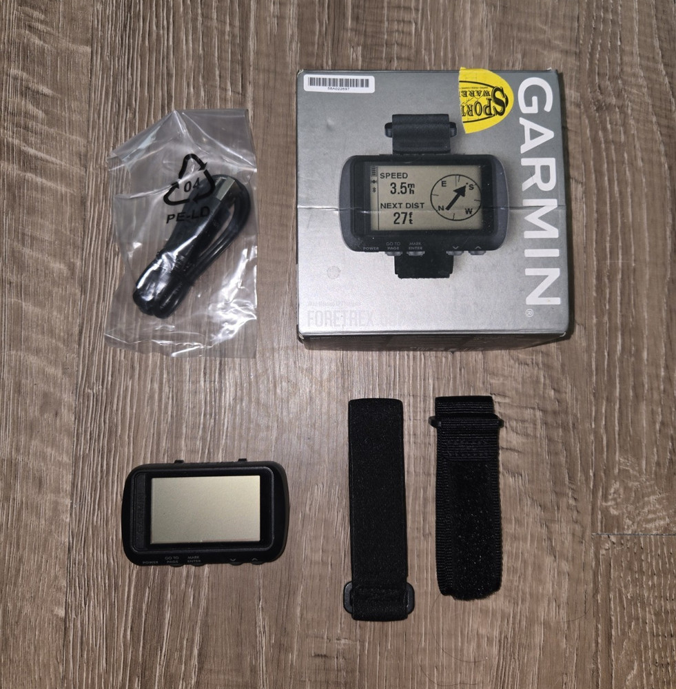 Garmin Foretrex 601 Hiking GPS Waterproof Black w/ Straps, USB Cable & Box