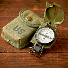 Cammenga Model 3h Tritium Lensatic Compass Olive Drab US Military Issue Pouch
