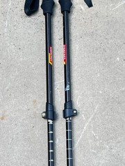 Set of Cone East Trekking Poles 100-135CM ..39