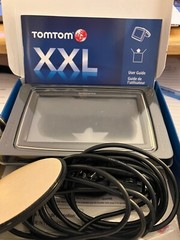 TOMTOM XXL 550 TM COMPLETE IN BOX CAR MOUNT GPS BUNDLE! USA CANADA & MEXICO MAPS