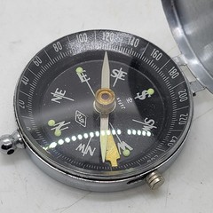 ATCO Pocket Compass w/Locking Needle And Flip Lid Case – Hiking Fishing Hunting