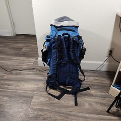 Eureka GetAway 3900 Intrenal Frame 28″ Hiking Camping Backpack w/ Rain Cover