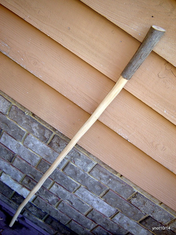 cured/economy HICKORY HIKING trekking/walking stick w/bark handle~strong/sturdy