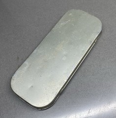 VINTAGE OUTERS LOCATOR WITH CASE
