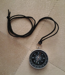 Map Scale Compass Leather Necklace Pocket Outdoor Hike Guide Survival Navigation