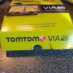 Tom Tom VIA 1405TM Portable GPS Navigator 4.3″ Touchscreen Lifetime Maps NOS