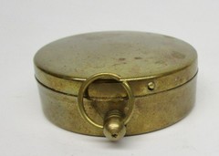 Vintage York Hamza compass in brass case with hinged lid 1 3/4″ round