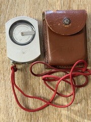 Vintage Suunto Helsinki Precision Clinometer w/ Leather Case Finland – Rare