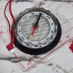 Vintage Clear Compass Magnifying Directional Navigation Survival Tool Red Cord