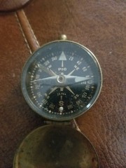 Vintage Japan Brass Pic Pocket Compass In Box. Model 731. Locking Arrow. Q14