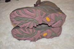 Merrell Women’s Moab FST Mid Waterproof Boot size 9
