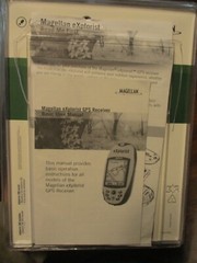 Magellan Explorist 200 Handheld GPS COMPACT MAPPING BUILT IN MAPS RUGGED DESIGN