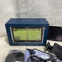 Magellan Roadmate 1700-MU GPS Mount, Power Cord, USB