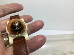 VINTAGE 1950’s ERA CELLULOID WRISTBAND COMPASS LEATHER BAND WORKS W/ORIG CASE