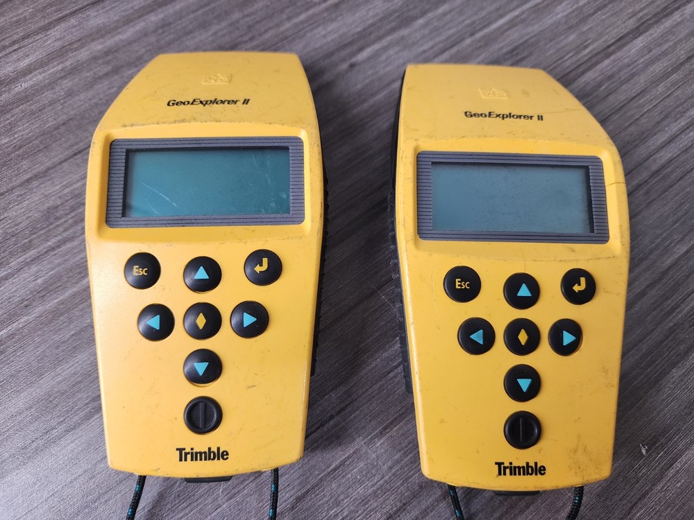 LOT OF 2 Trimble Navigation 17319 Scout Master GPS *NO BATTERY*