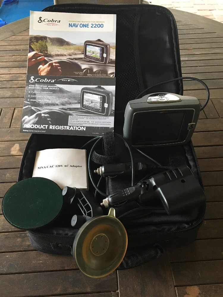 Cobra GPSM NAV ONE 2200 Mobile Navigation System Bundle