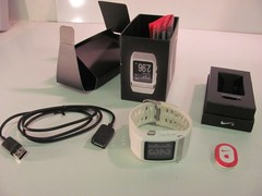 Nike+ Plus Foot Sensor Pod GPS Sport Watch White/Silver TomTom fitness runner -B