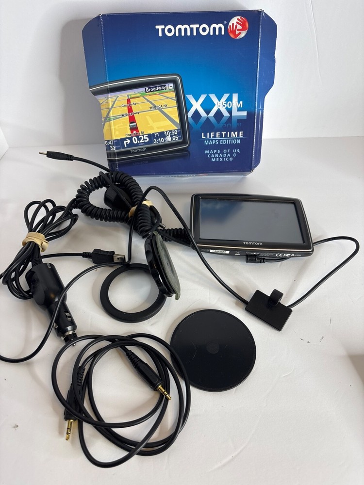 TomTom XXL 550 Navigation System Lifetime Traffic & Map US/Mex/CA 5″ Touchscreen