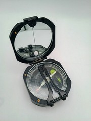 Portable Professional Geological Compass Model DQL-8 w/Leather Pouch