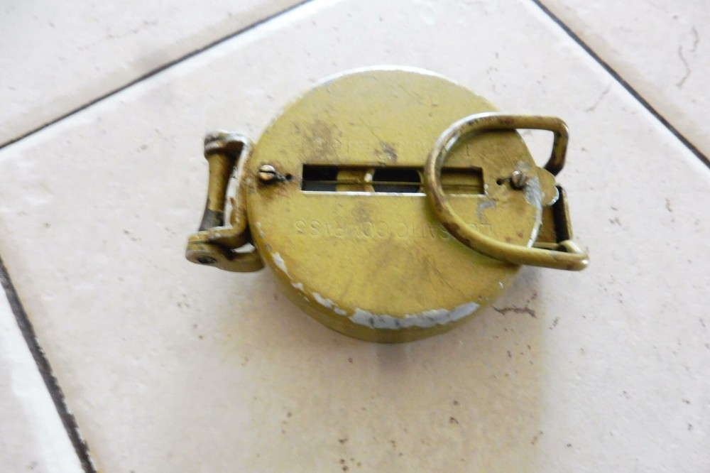 VINTAGE UNBRANDED MILITARY STYLE LIQUID FILLED LENSATIC COMPASS – JAPAN