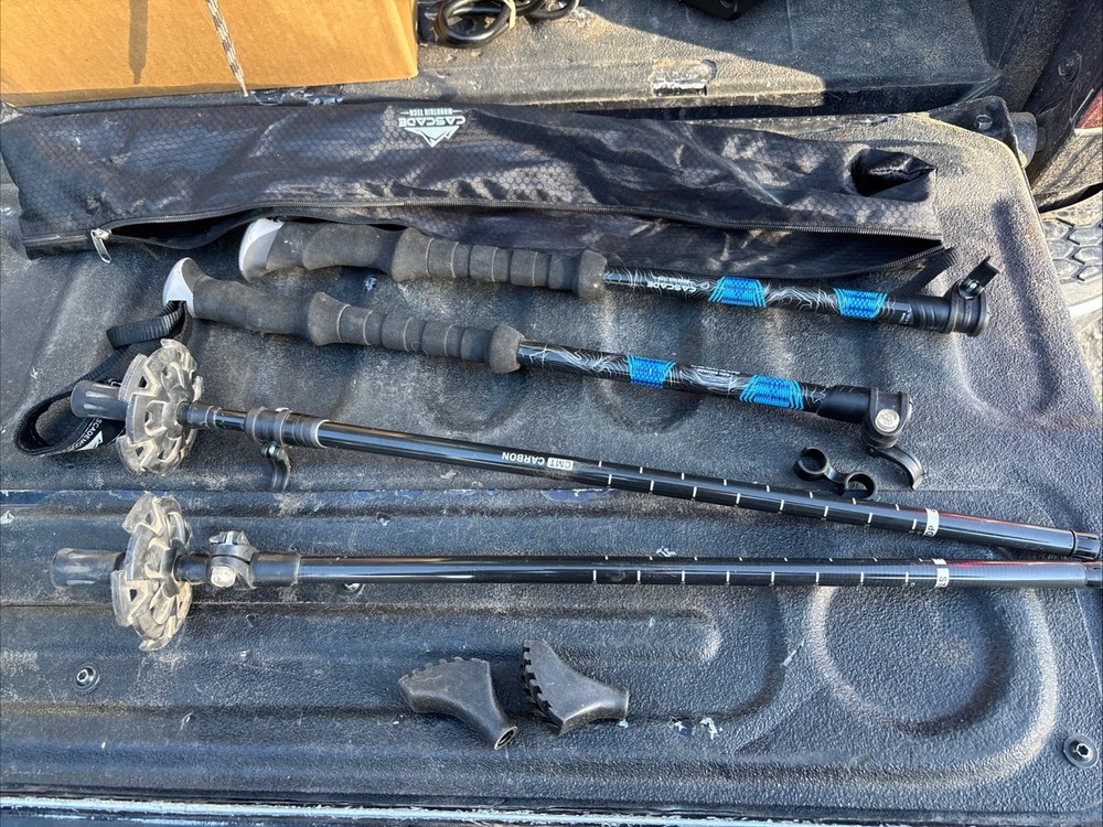 Cascade Mountain Tech CMT Carbon Fiber Hiking Trekking Poles Cork Grip 2 Poles