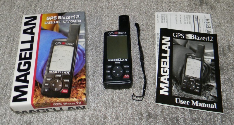 Magellan GPS Blazer 12 Satellite Navigator with Manual Outdoors / Hiking