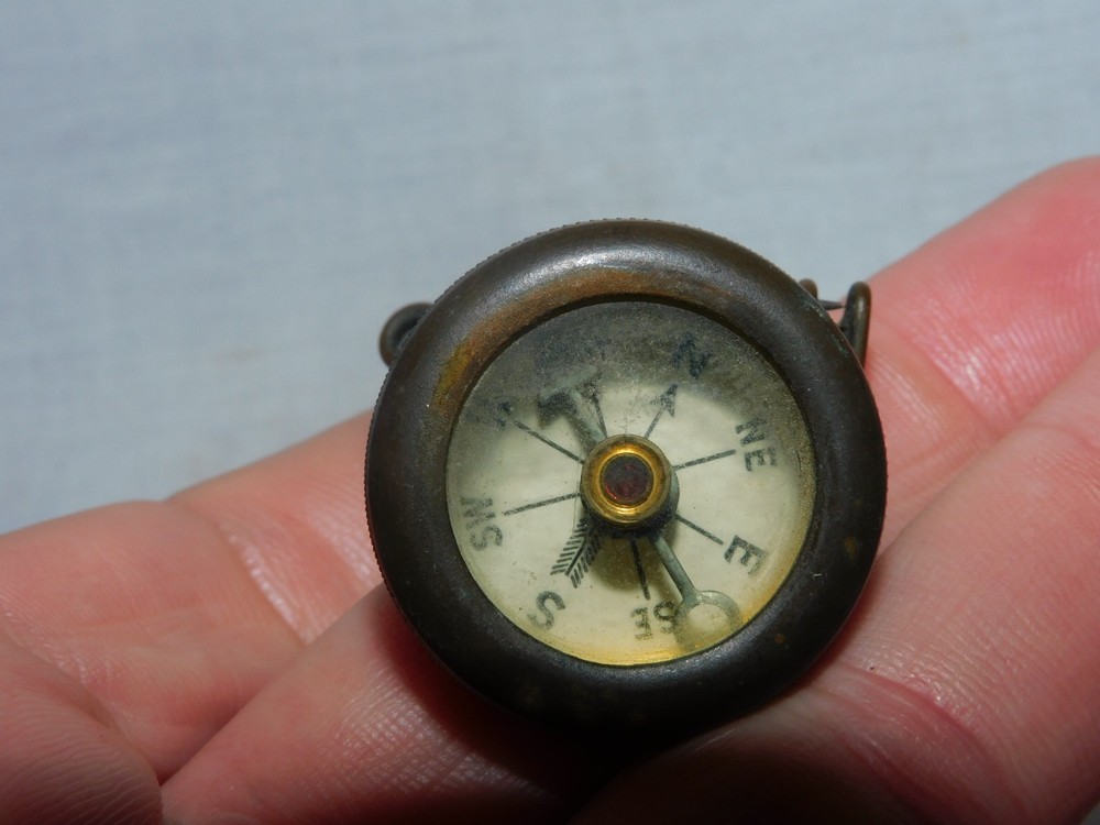 VINTAGE MARBLES GLADSTONE,MI POCKET COMPASS – 100% ORIGINAL AND WORKS