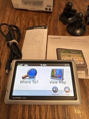 Garmin Nuvi 1450LM 5″ GPS Navigation System Bundle w/ box & Car Charger Manual