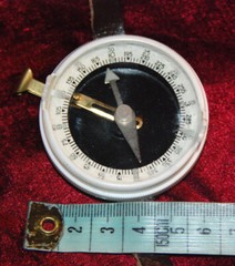 HAND COMPASS VINTAGE SOVIET ORIGINAL WITH LEATHER STRAP/WRISTLE 70’s
