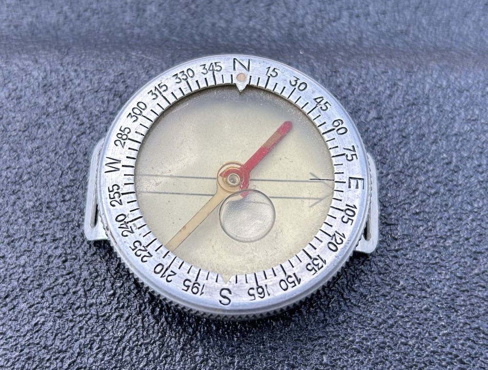 Vintage Silva Globe Trotter Aluminum Wrist Compass, 62, Patent 2136970, Sweden