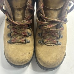 Vtg EMS Mountaineering Boots Men’s Size 9M Made in Italy Hiking Brown Vibram