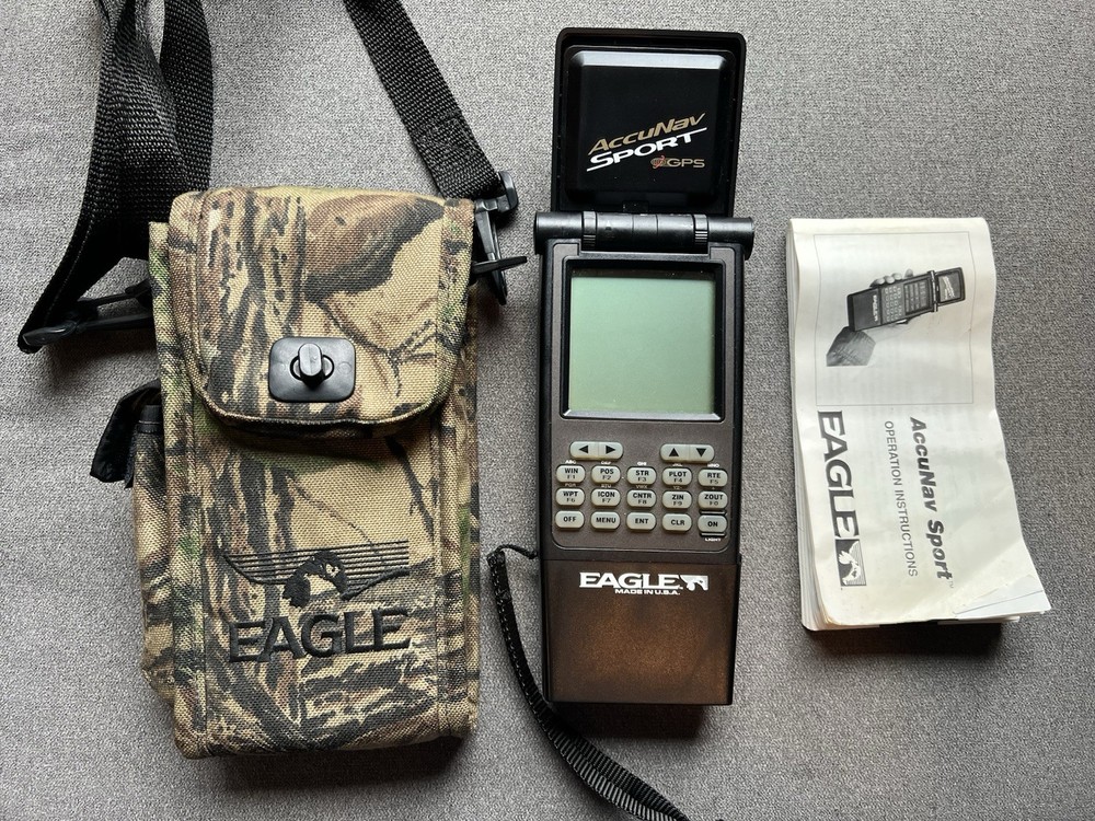 🇺🇸Eagle AccuNav Sport Portable GPS W/Camouflage Storage Bag Manual🇺🇸