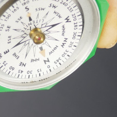Taylor LITENITE Bakelite Plastic Pocket Compass 2″ vintage DECO RETRO GREEN!!
