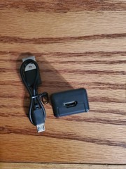 Unbranded GPS Unit, Charge Cord & Pamplet