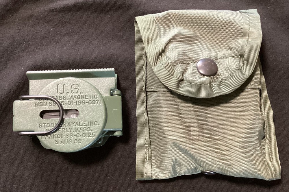 US MILITARY 1989 COMPASS MAGNETIC NSN 6605-01-196-6971 SandY-183 W/CORD & POUCH