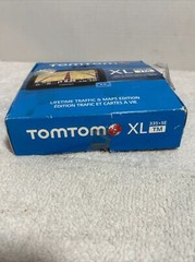 Open Box TomTom XL335 SE US and Canada Lifetime Maps Complete Great Condition